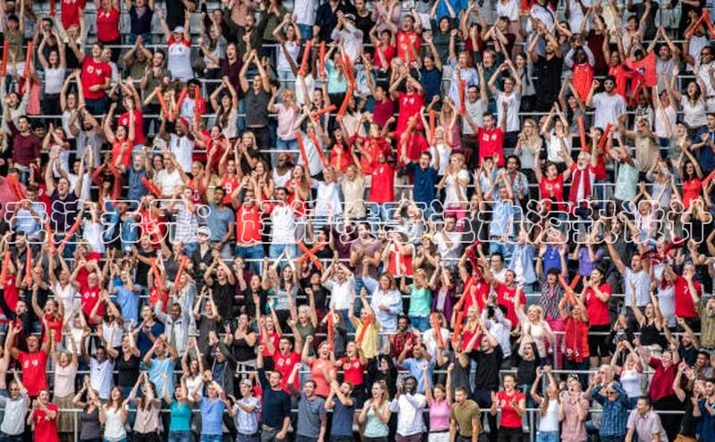 williamhill体育在线平台金山办公竞速无界：超清赛事运动海报设计